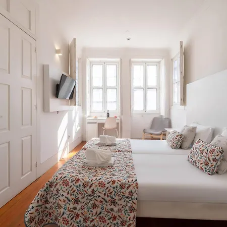 Porto Lounge Hostel & Guesthouse By Host Wise-3